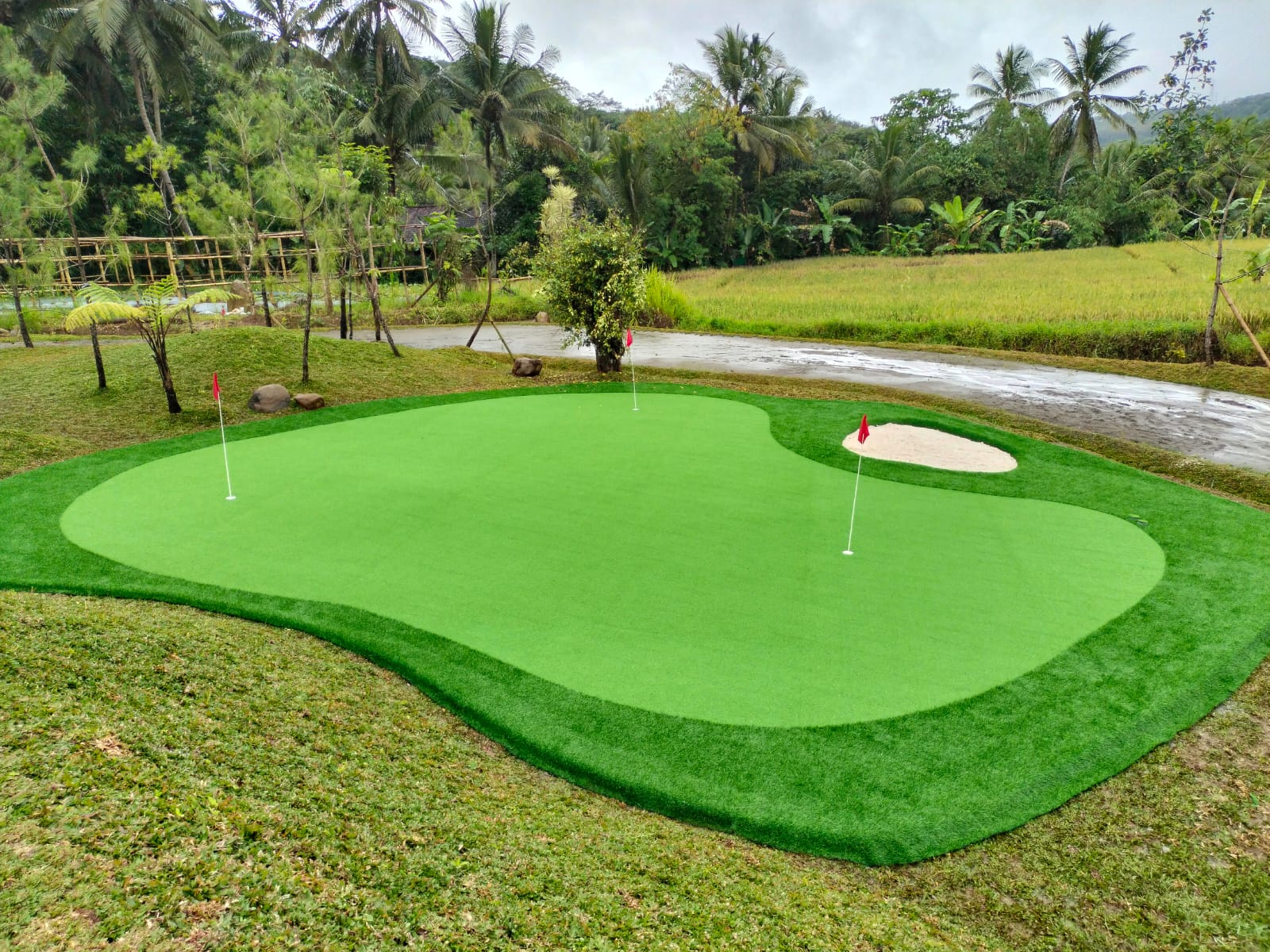 jasa pembuatan lapangan mini golf sintetis & mini bunker